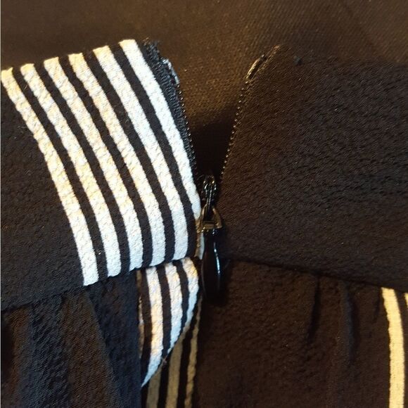 Socialite Stripe Wrap Jumpsuit Size L - Picture 6 of 8